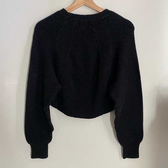 Short Ribbed Pullover Sweater / Black - Picture 2 of 5